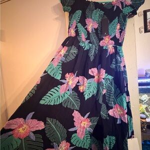 Lulu's Black Maxi dress with Tropical Floral Print